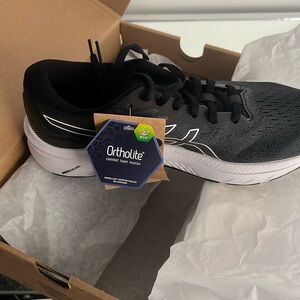 ASICS GT 1000  black and white tennis for women